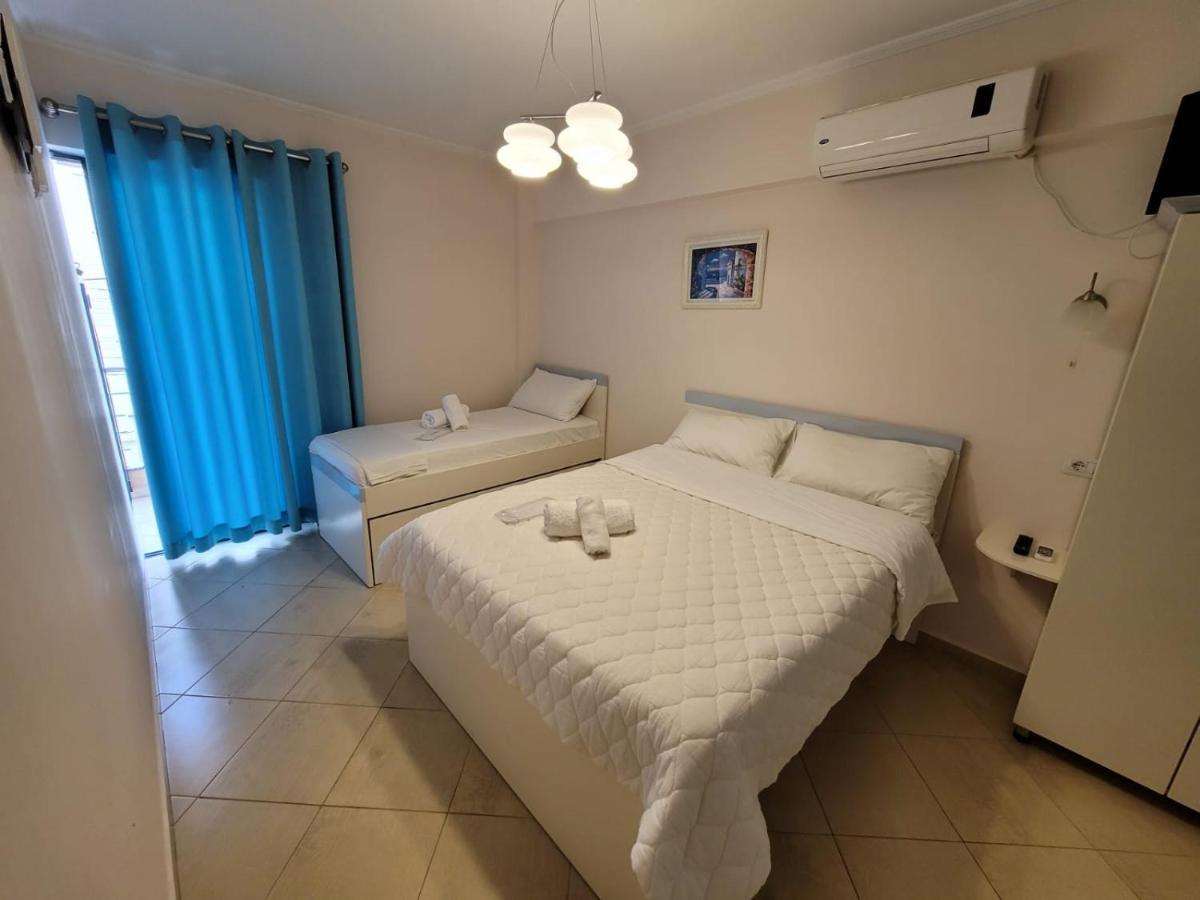 Amber Apartments Sarande Exterior photo