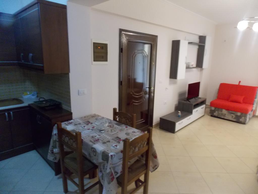 Amber Apartments Sarande Exterior photo